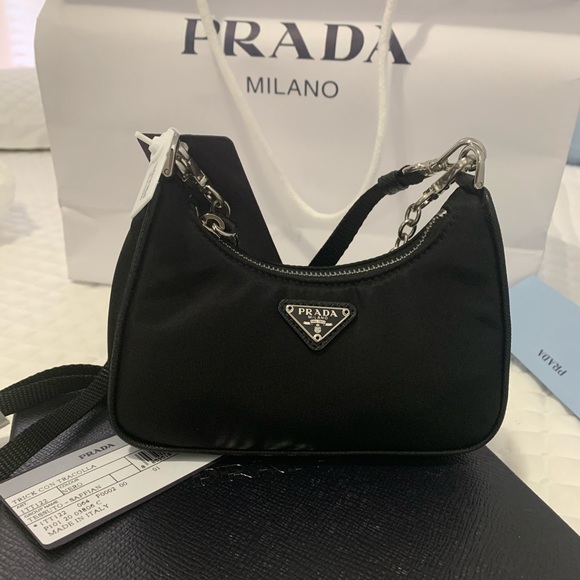 New Prada Re-Edition nylon mini shoulder bag - Picture 2 of 9